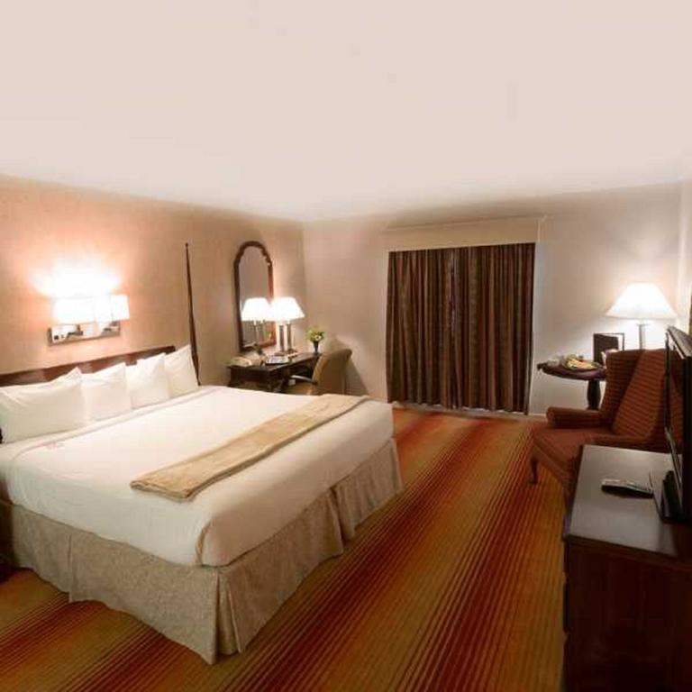 The Inn At Reading Hotel & Conference Center Eksteriør bilde